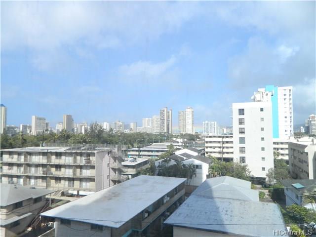 2465 Ala Wai Blvd #402
