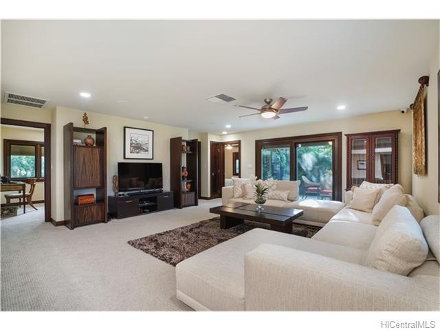 4351 Kahala Ave