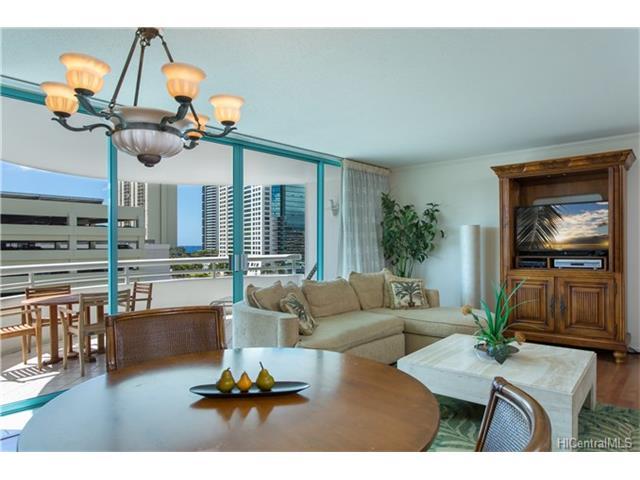1021 Koko Head Ave