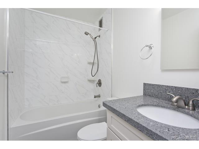 1128 Ala Napunani St #808