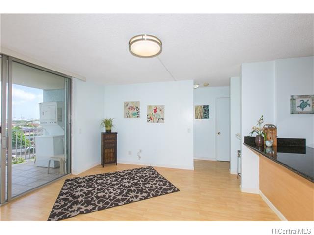 1250 Richard Ln #404