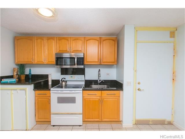 1250 Richard Ln #404