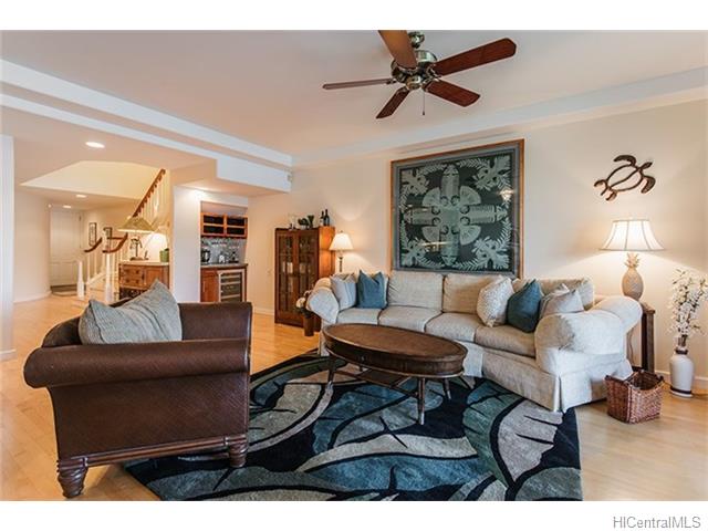 For Sale: 1 Keahole Pl #APT 1007 Honolulu, HI 96825