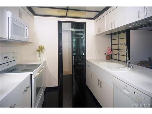 430 Kaiolu St #1001