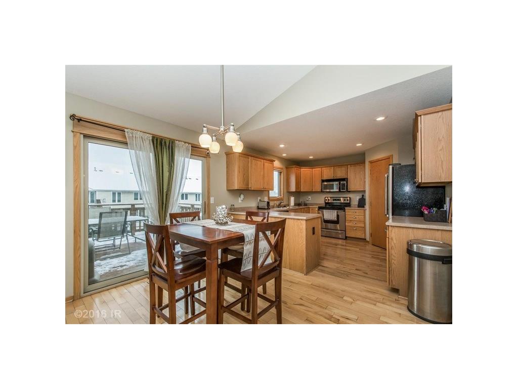 1226 Rosewood Dr