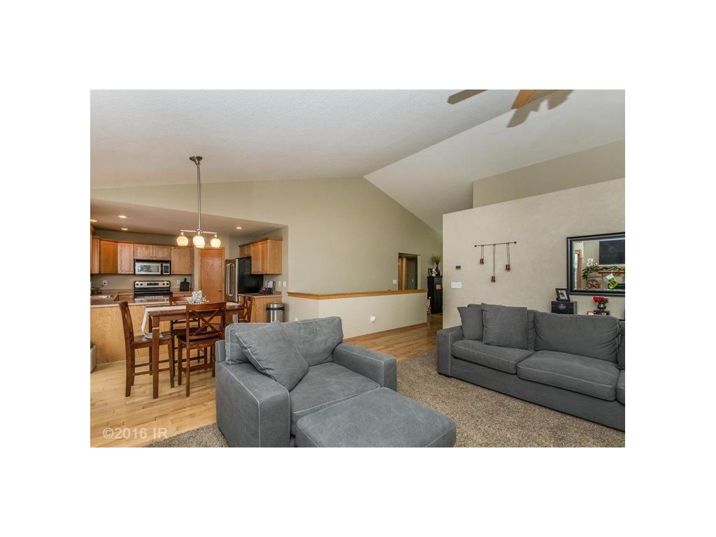 1226 Rosewood Dr