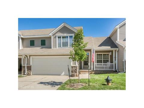2506 NE Oak Dr #6
