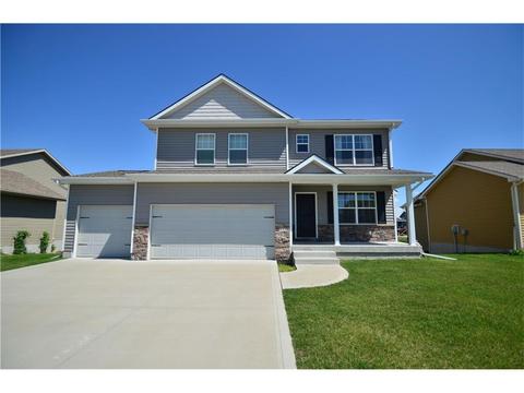812 NW Reinhart Dr