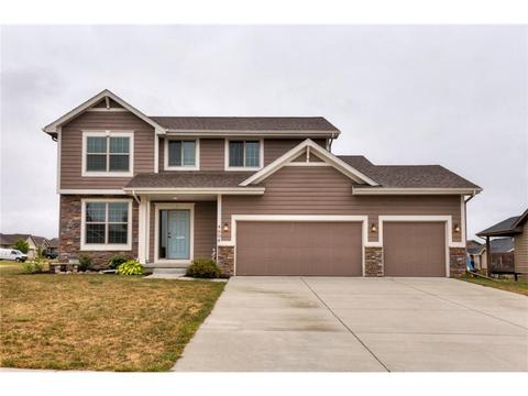 812 NW Reinhart Dr