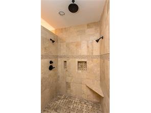 1601 NW Norton Ct