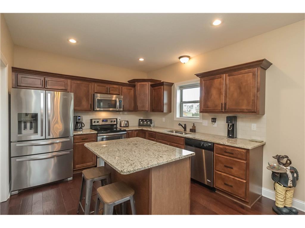 8928 Highland Oaks Dr