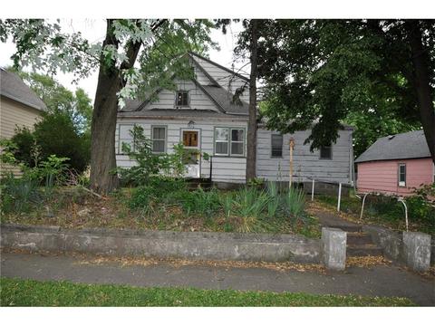 2209 Willis Ave