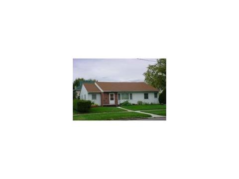 2209 Willis Ave