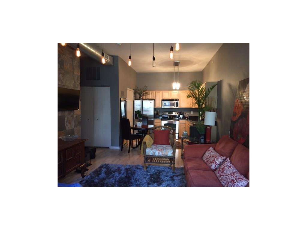 400 Walnut St #905