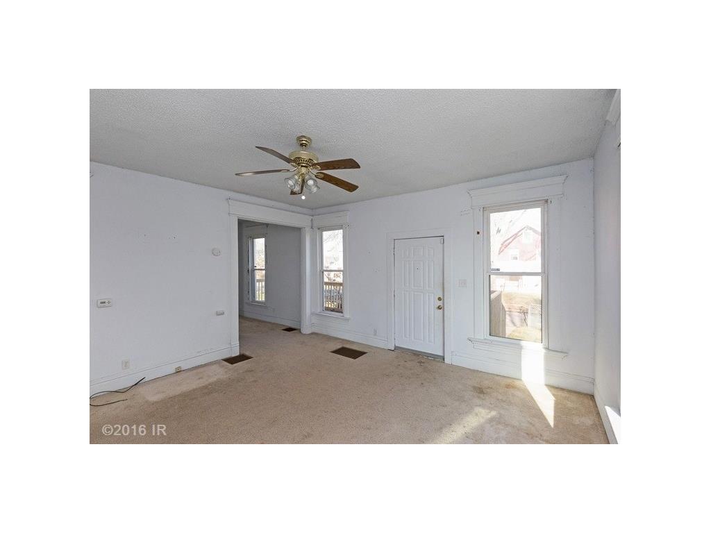 1606 Carpenter Ave