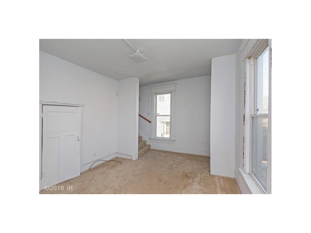1606 Carpenter Ave