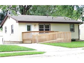 2211 E 39th Ct