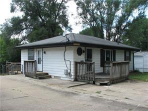 2211 E 39th Ct
