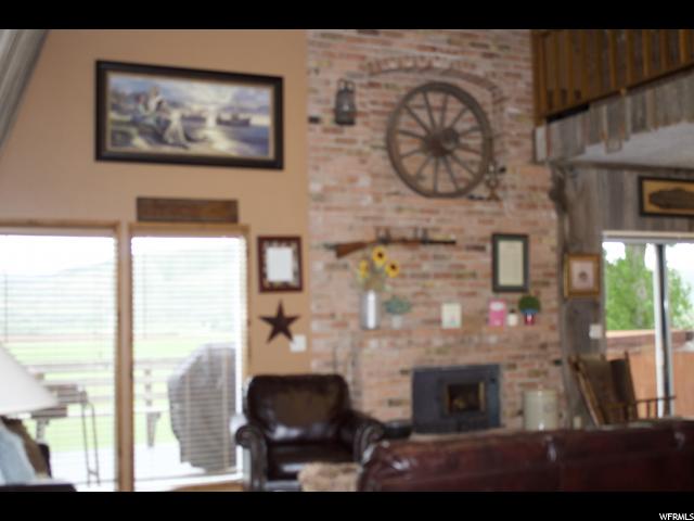 6048 E Cub River Rd