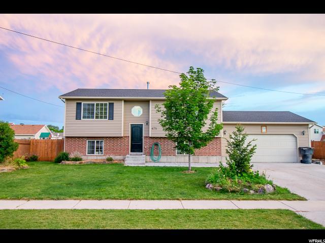 157 N 1st St W