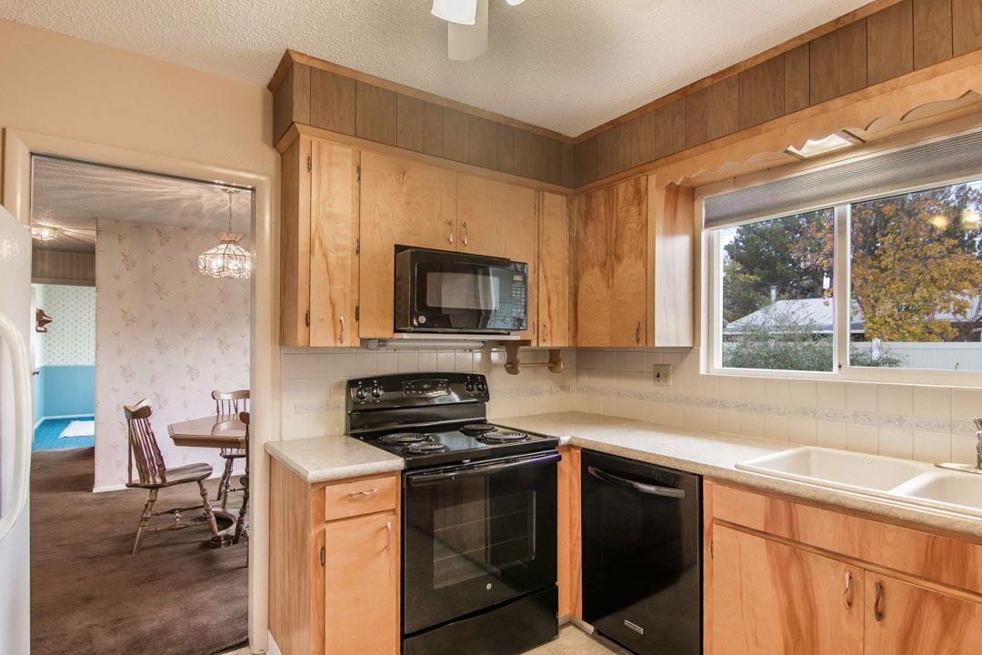 2325 Windsor