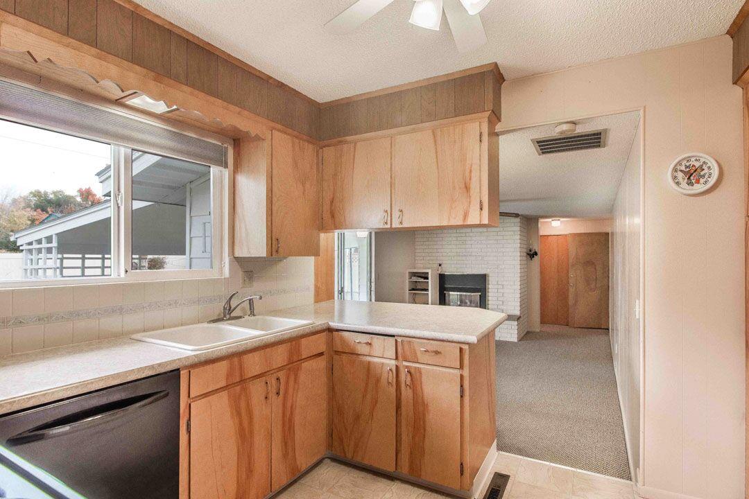 2325 Windsor