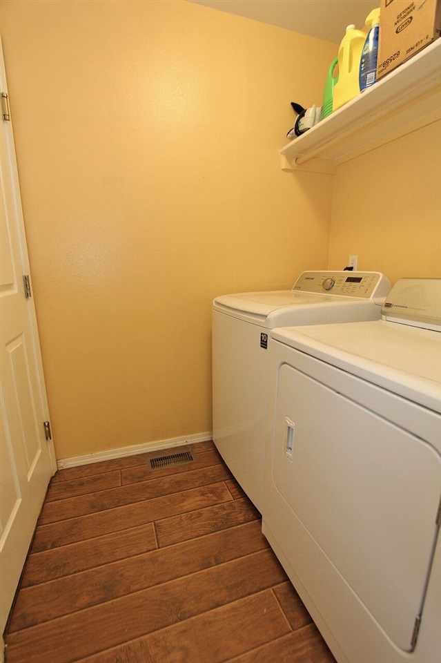 4802 Blue Grass