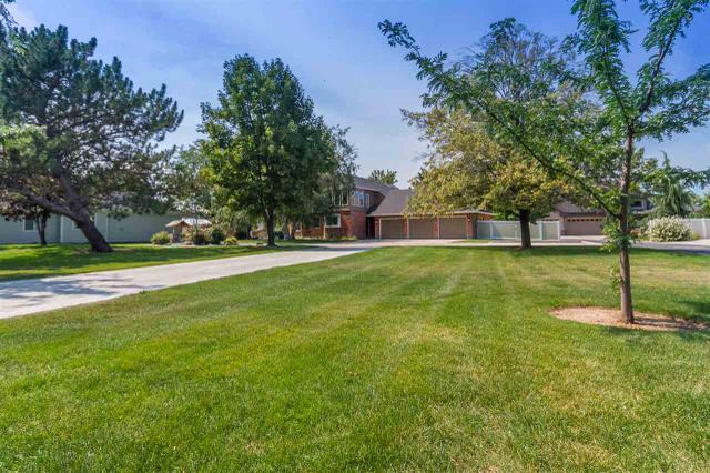 4215 N Supai Ave