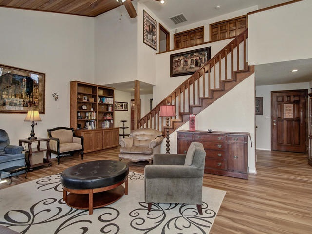 4215 N Supai Ave