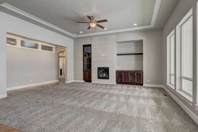 1201 W Deercrest Dr