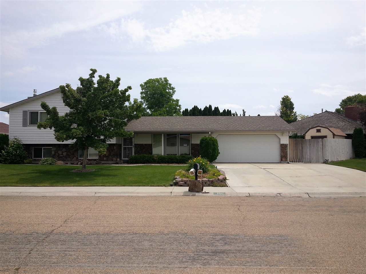 851 Muir Dr Nampa, ID 83651