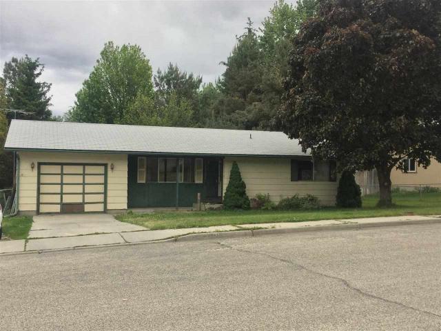 1186 Mountain View Dr
