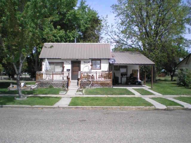 1006 E Commercial