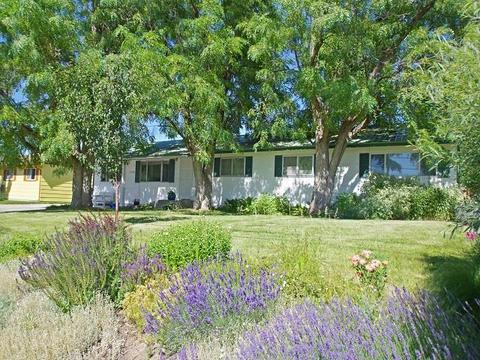 1239 Indianhead Rd