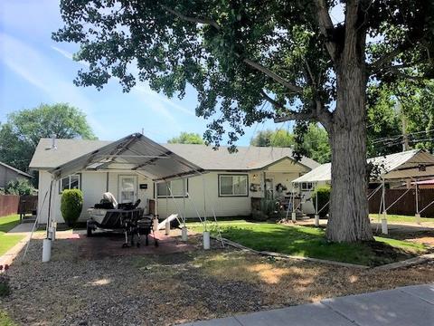 1239 Indianhead Rd