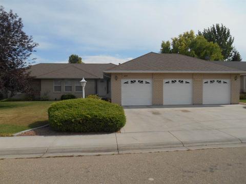 2936 Laurel Way
