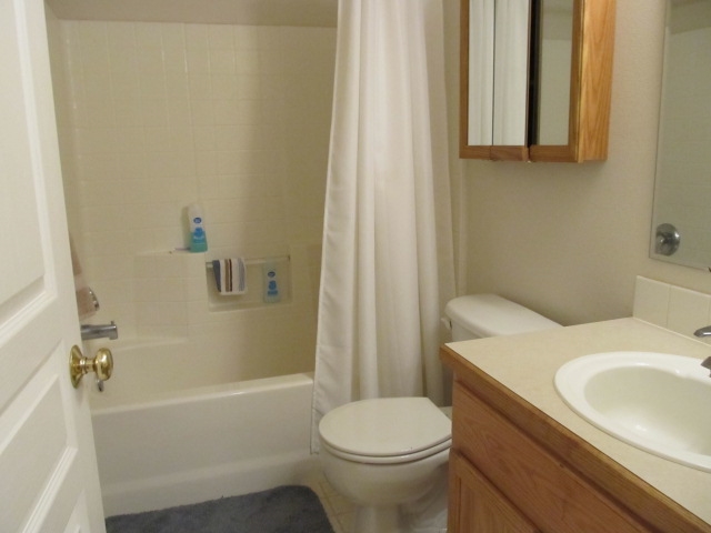 For Sale: 705 S Bonneville Dr Nampa, ID 83686