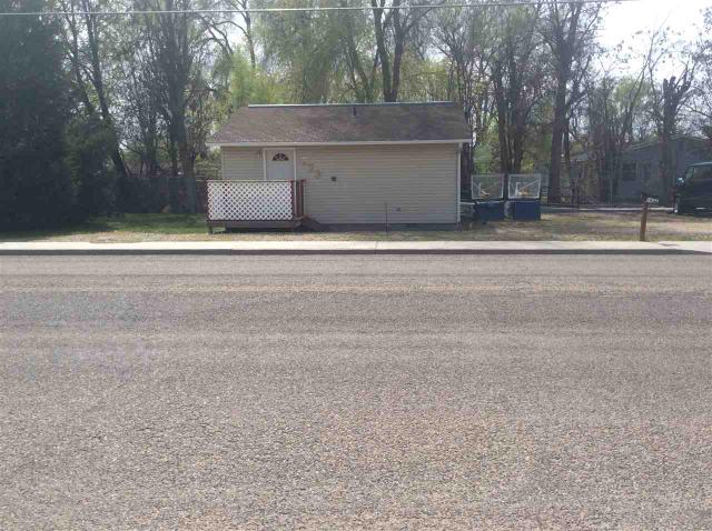 1716 4th St N