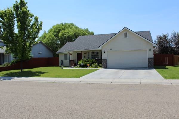 For Sale: 7393 Newbrook Dr Nampa, ID 83687