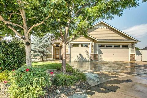 2708 E Omera Ct
