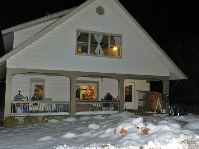 320 Cedar St
