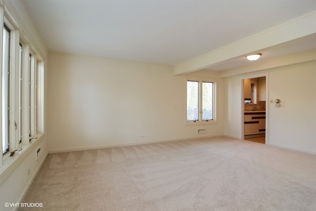 1 S Highland Ave #208