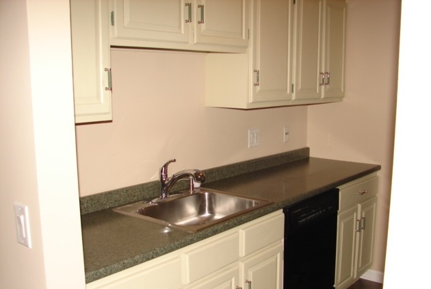 840 Wellington Ave #505