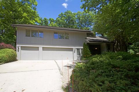 4821 Deepwood Ln