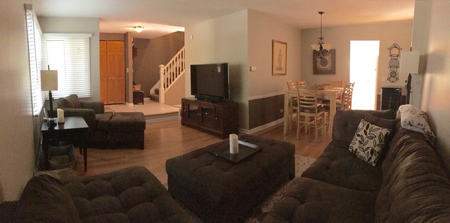 For Sale: 2490 Smith St Rolling Meadows, IL 60008