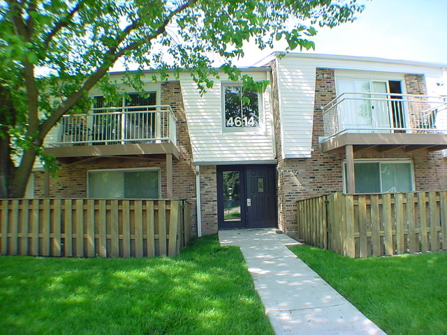 For Sale: 4614 Euclid Ave #2C Rolling Meadows, IL 60008