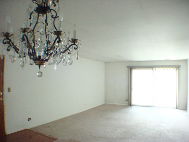 For Sale: 4614 Euclid Ave #2C Rolling Meadows, IL 60008