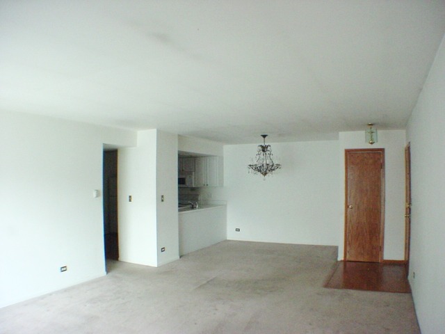 For Sale: 4614 Euclid Ave #2C Rolling Meadows, IL 60008