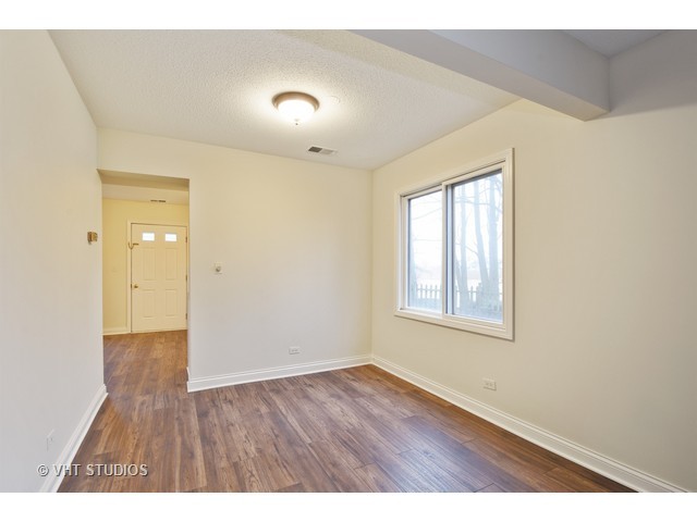 144 S Middleton Ave
