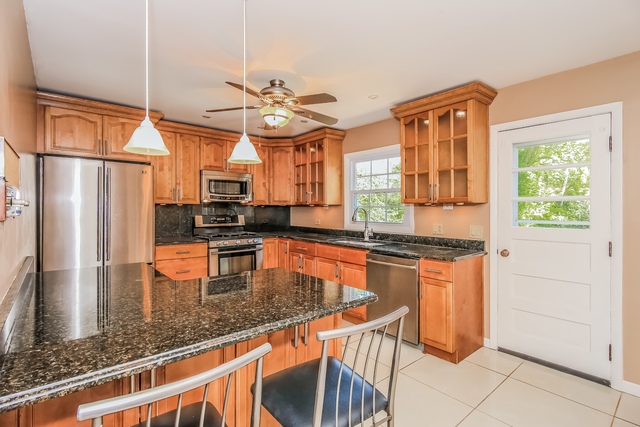 28869 W Pioneer Grove Rd